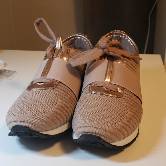 Metallic Knit Sneaker Rose Gold - Picture 2 of 5